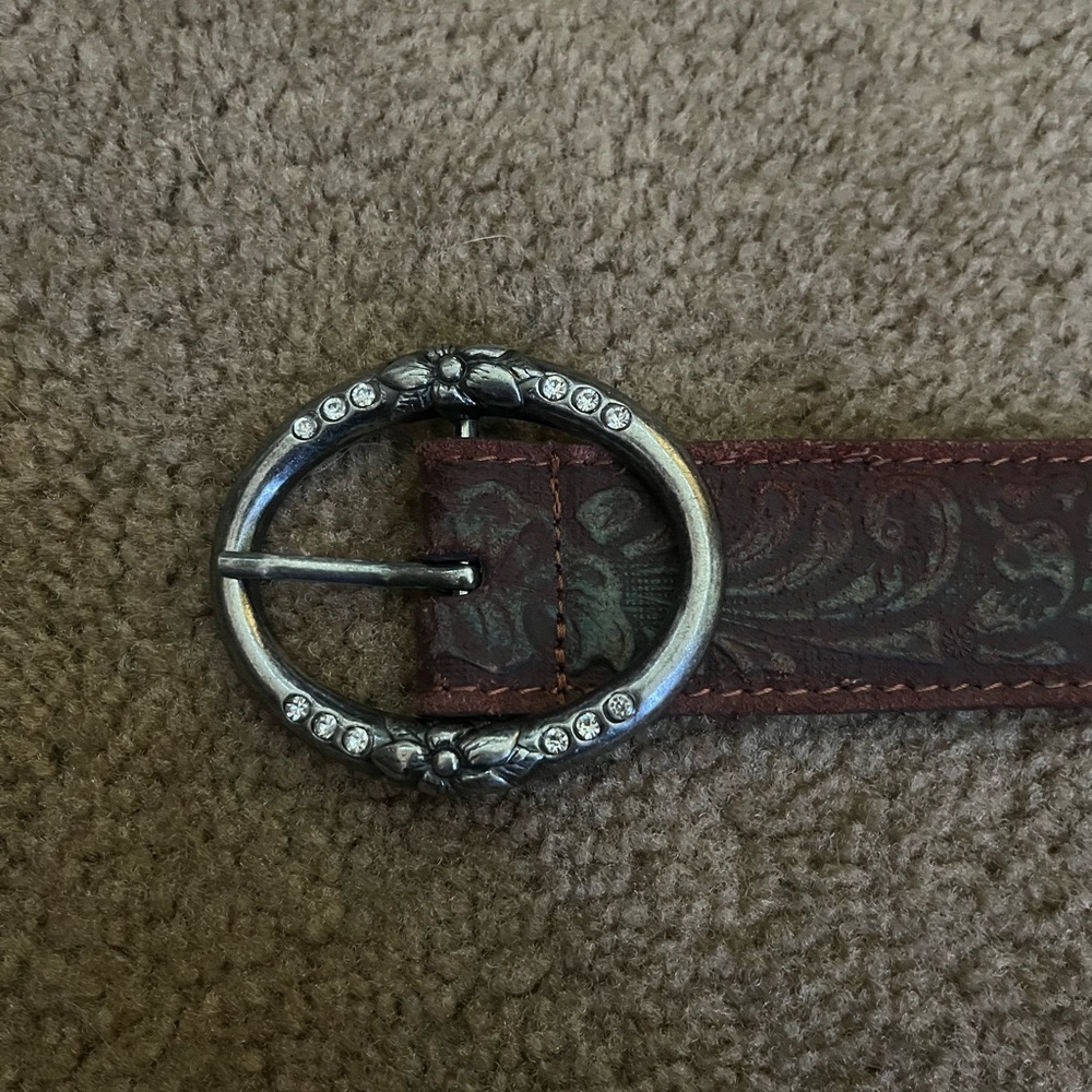 woman’s belt